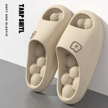Lade das Bild in den Galerie-Viewer, Foot massage slippers for women 2025 summer new indoor home bathing leaking non-slip couple sandals for men

