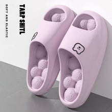 Lade das Bild in den Galerie-Viewer, Foot massage slippers for women 2025 summer new indoor home bathing leaking non-slip couple sandals for men
